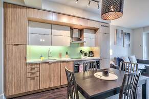 RivetStays - The Atmos