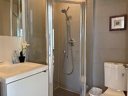 RivetStays - The Atmos