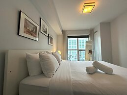 RivetStays - The Atmos