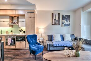 RivetStays - The Atmos