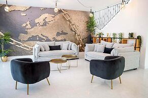 YalaRent Ivy Villa with Private Pool