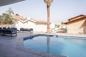 YalaRent Ivy Villa with Private Pool