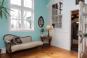 Jackson's Falls Country Inn