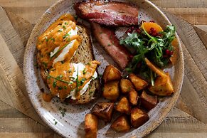 Jackson's Falls Country Inn