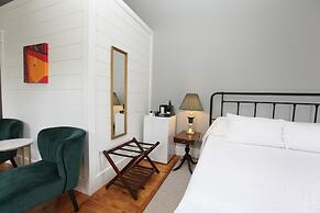 Jackson's Falls Country Inn