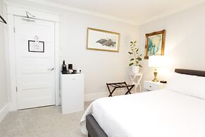 Jackson's Falls Country Inn