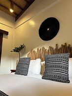 Yumi Villas Port Barton