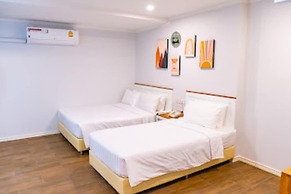 J Place Hotel