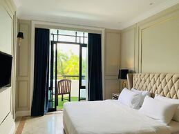 Grand Eska Hotel & Suite