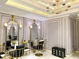 Grand Eska Hotel & Suite