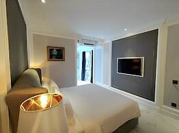 Grand Eska Hotel & Suite