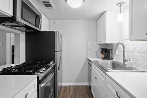 Stylish 1BR Zilker Evonify