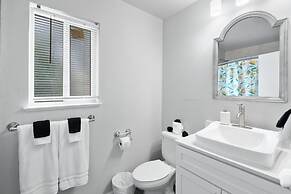 Stylish 1BR Zilker Evonify