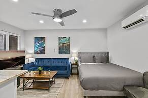 Stylish Studio Downtown Evonify