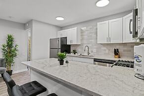 Stylish Studio Downtown Evonify