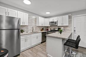 Stylish Studio Downtown Evonify