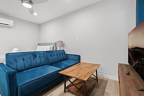 Stylish Studio Downtown Evonify