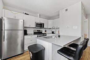 Stylish 1BR Near UT Highland Evonify