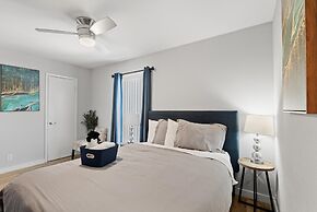 Stylish 1BR Near UT Highland Evonify