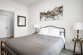 Luxury 1BR 30 Mins to Manhattan Evonify