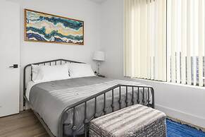 Luxury 2BR 30 Mins to Manhattan Evonify