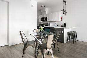 Luxury 2BR 30 Mins to Manhattan Evonify