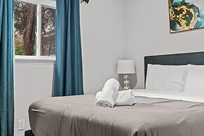 Stylish 2BR Near UT Highland Evonify