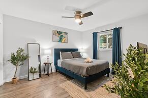 Stylish 2BR Near UT Highland Evonify