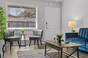 Stylish 1BR Zilker Evonify