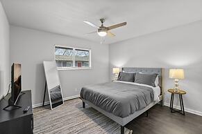 Stylish 1BR Zilker Evonify