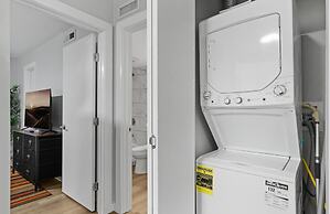 Stylish 1BR Downtown Evonify