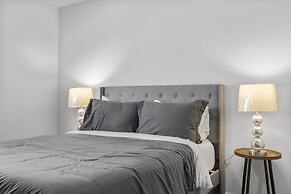 Stylish 1BR Downtown Evonify