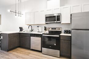 Luxury 1BR 30 Mins to Manhattan Evonify