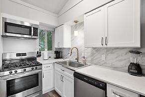 Stylish 1BR Zilker Evonify