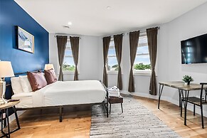 Luxury 2BD 2BA Near Logan Airport and T Station