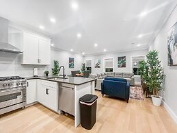 Luxury 3BD 2BA Near Logan Airport and T Station