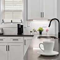 Luxury 2BD 2BA Near Logan Airport and T Station