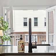 Luxury 2BD 2BA Near Logan Airport and T Station