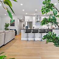 Luxury 2BD 2BA Near Logan Airport and T Station