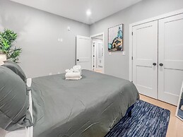 Luxury 2BD 2BA Near Logan Airport and T Station