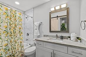 Stylish Studio Downtown Evonify