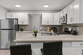 Stylish Studio Downtown Evonify