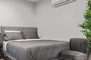 Stylish Studio Downtown Evonify