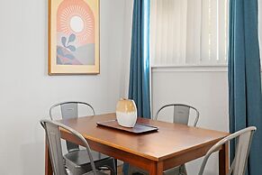 Stylish 1BR Near UT Highland Evonify