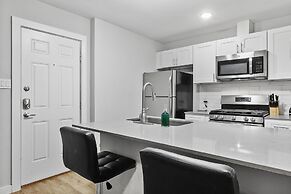 Stylish 1BR Near UT Highland Evonify