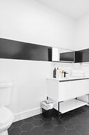 Luxury Studio 30 Mins to Manhattan Evonify