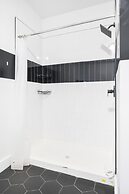 Luxury Studio 30 Mins to Manhattan Evonify