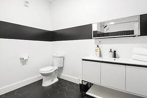 Luxury Studio 30 Mins to Manhattan Evonify