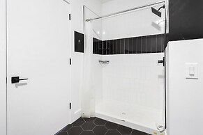 Luxury Studio 30 Mins to Manhattan Evonify