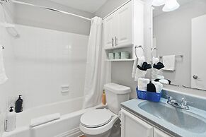 Modern 2BR Near UT Hyde Park Evonify